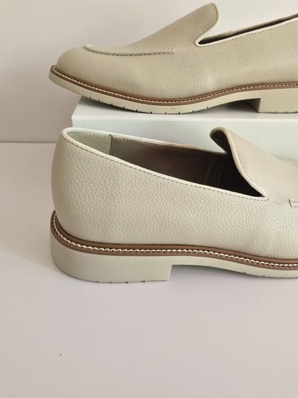 Matt And Nat Alman Faux Leather Slip On Loafers 8 41 Light Tan Beige Mens Shoes - Picture 3 of 10